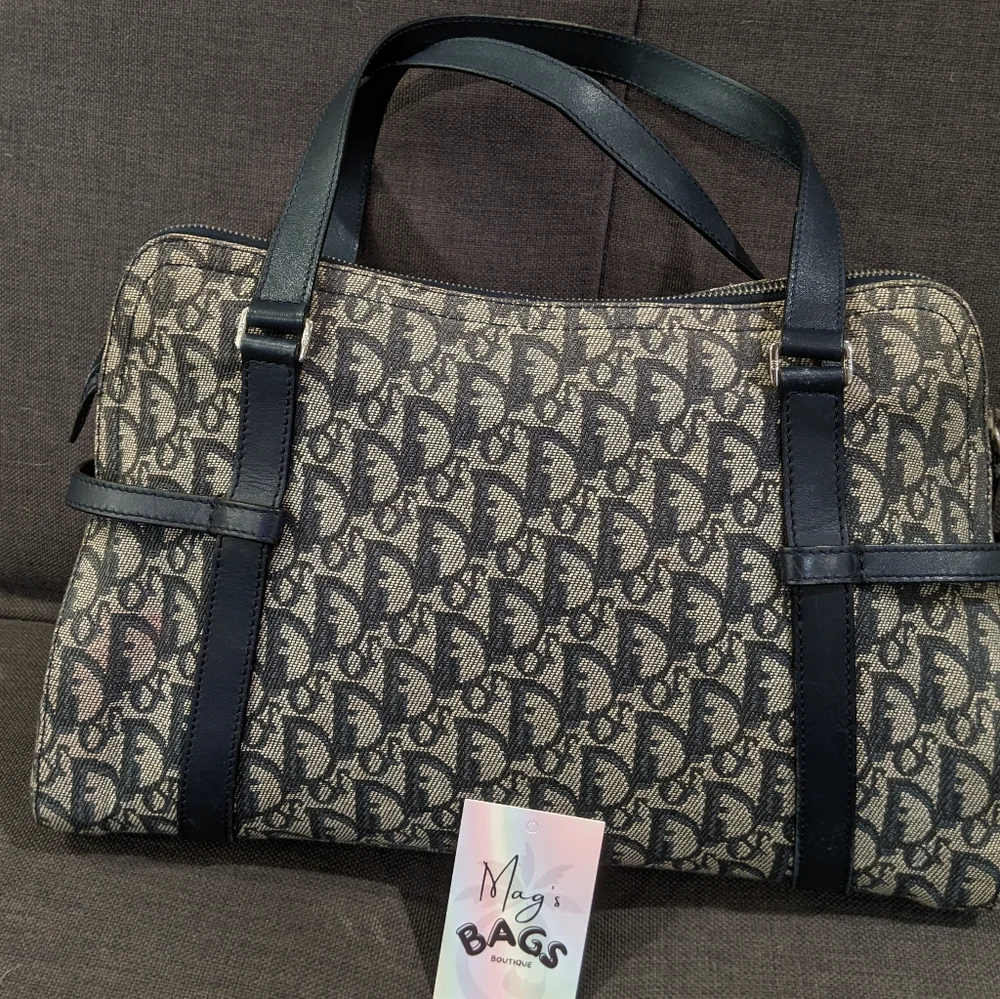 DIOR Diorissimo Trotter Charm Bag - Picture 3 of 14